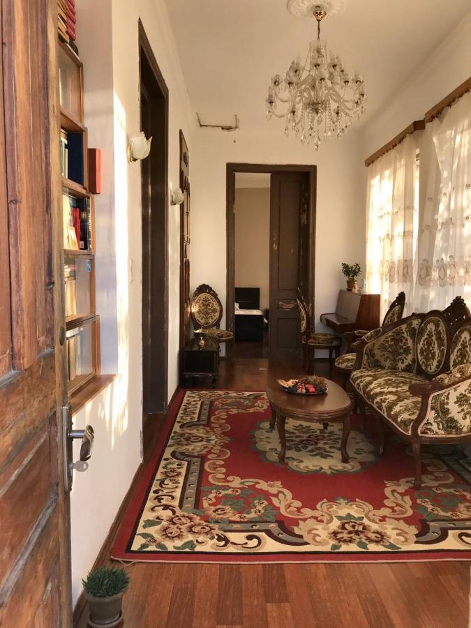 Guest House Nona Kutaisi Luaran gambar