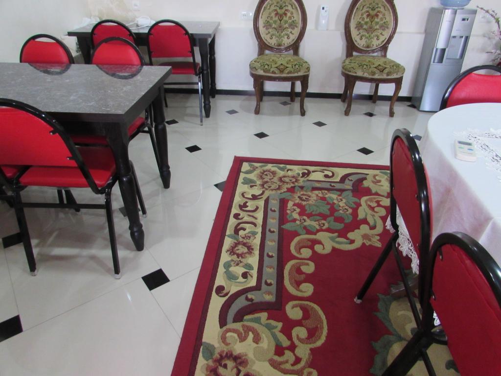 Guest House Nona Kutaisi Luaran gambar
