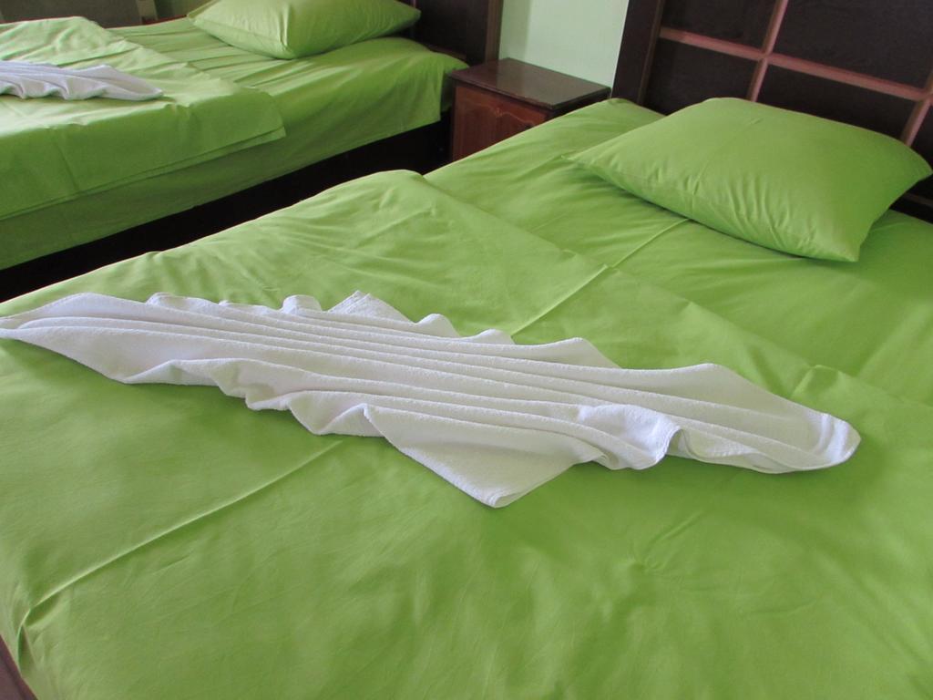 Guest House Nona Kutaisi Luaran gambar